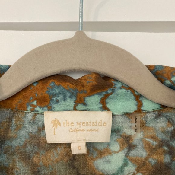 The Westside Shop Button down dress - Picture 3 of 6